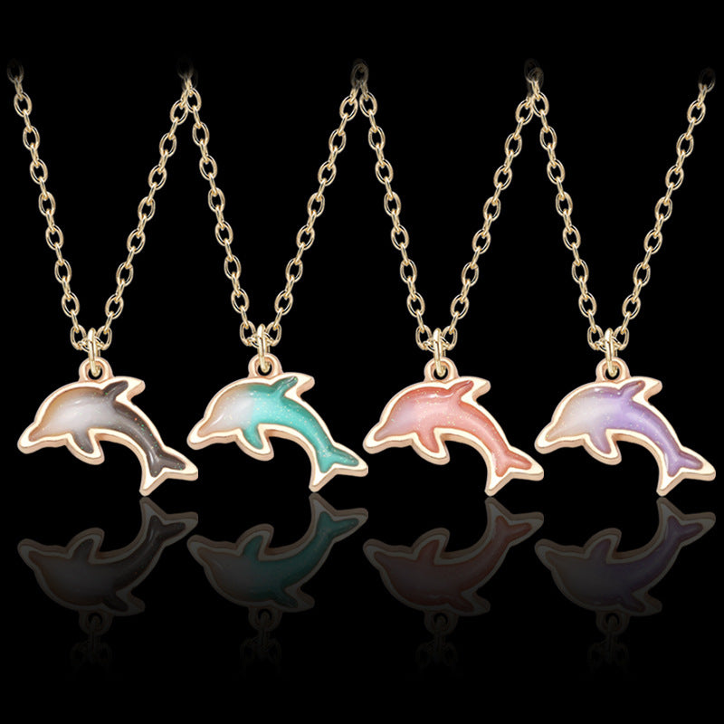 Korean cute little dolphin necklace jewelry gold alloy pendant pendant exquisite cartoon accessories